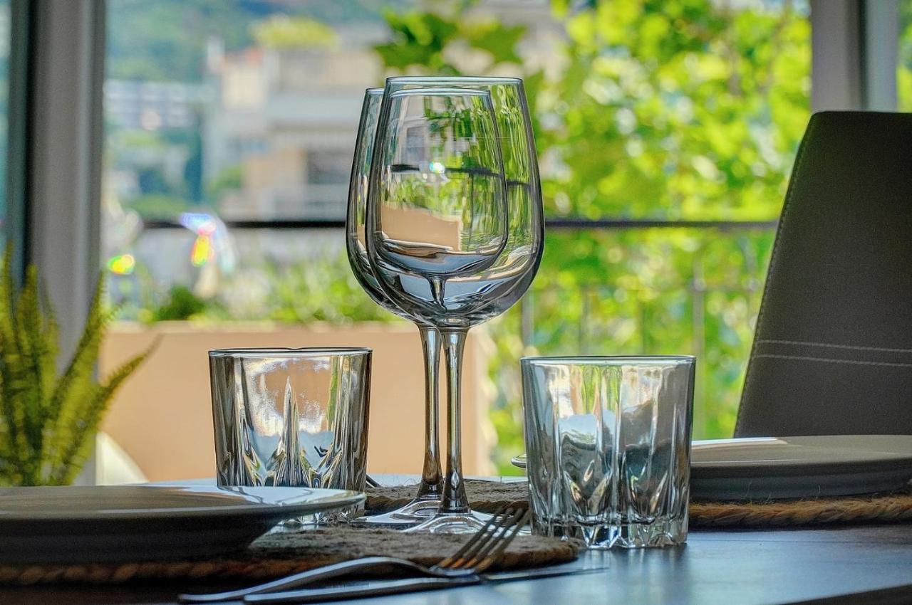 Elisa - Traversant - Terrasse - Verriere Cote D'Azur Cannes Luaran gambar